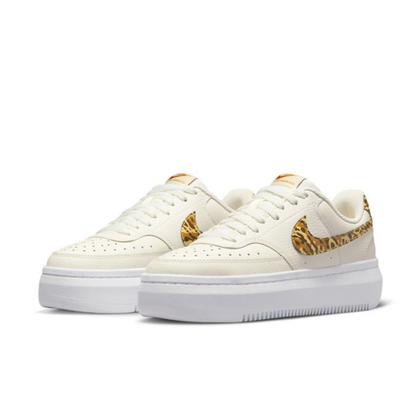 Nike Court Vision Alta sneakers dames beige