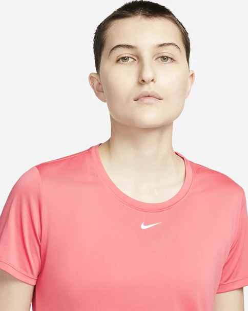 Nike Dri-Fit Standard Fit sportshirt dames koraal