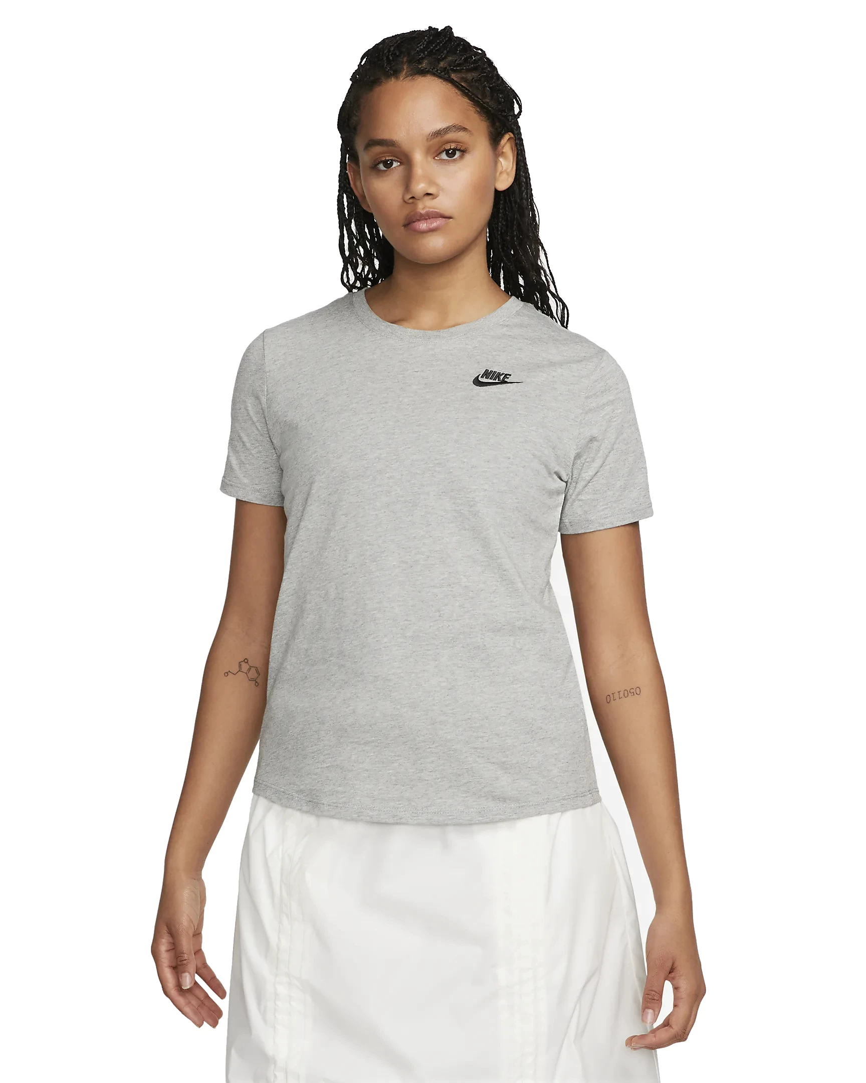 Nike Sportswear Club Essential sportshirt dames