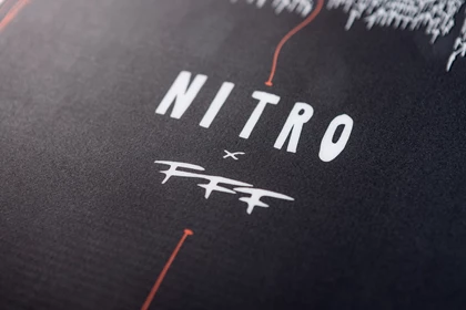 Nitro T1 x FFF freestyle snowboard wit dessin