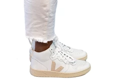 Veja V-15 dames sneakers wit