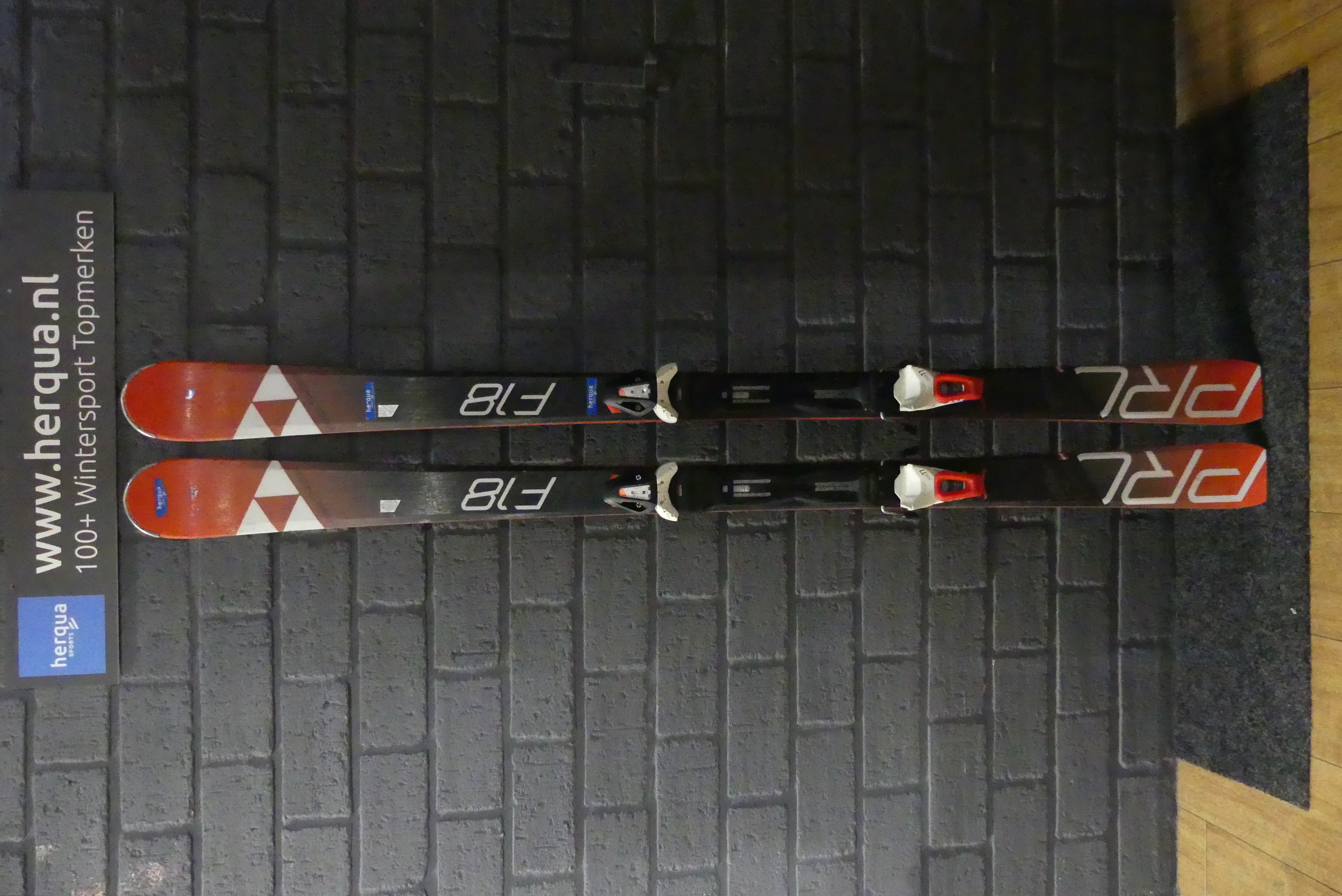 Fischer Progressor F18 Tweedehands ski&apos s Rood